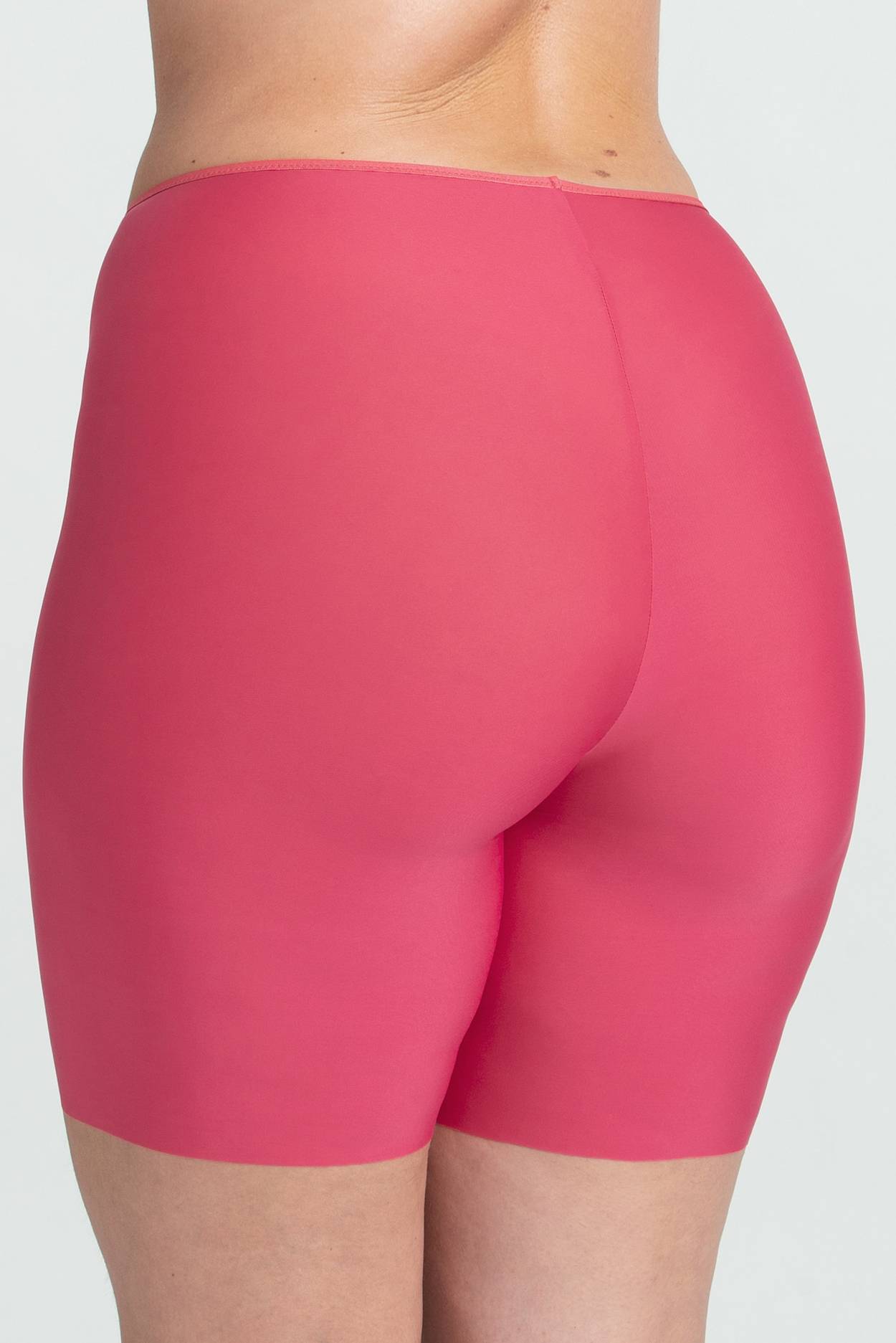 Cool Sensation panty with long legs